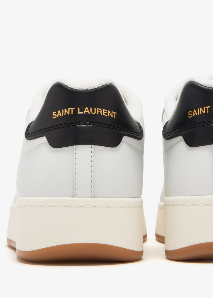 スニーカー Saint Laurent Shoes YSL Saint Laurent SL/06 Mid Top Sneakers White Leather Stars