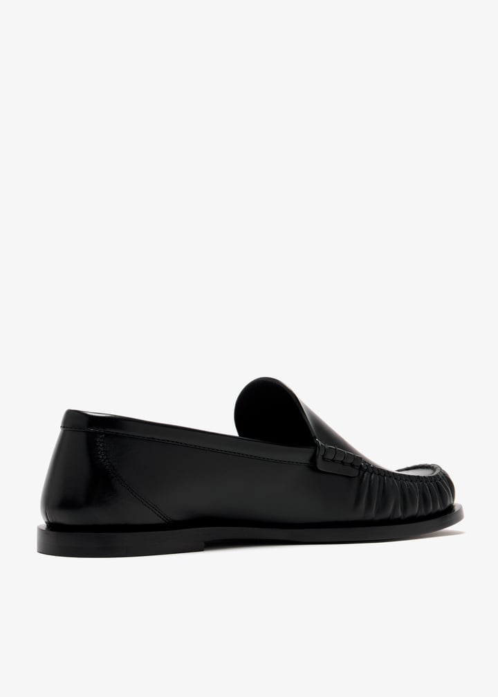 8206451yu001000_4.jpg?ts=20250124041022