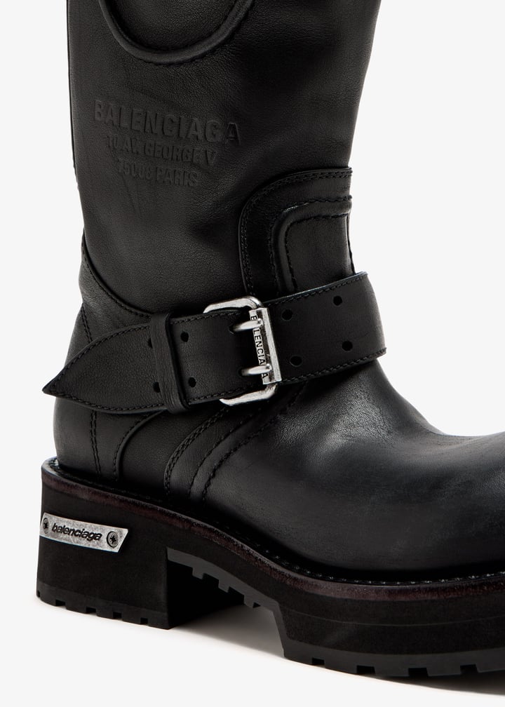Balenciaga Venom boots for Women - Black in UAE | Level Shoes
