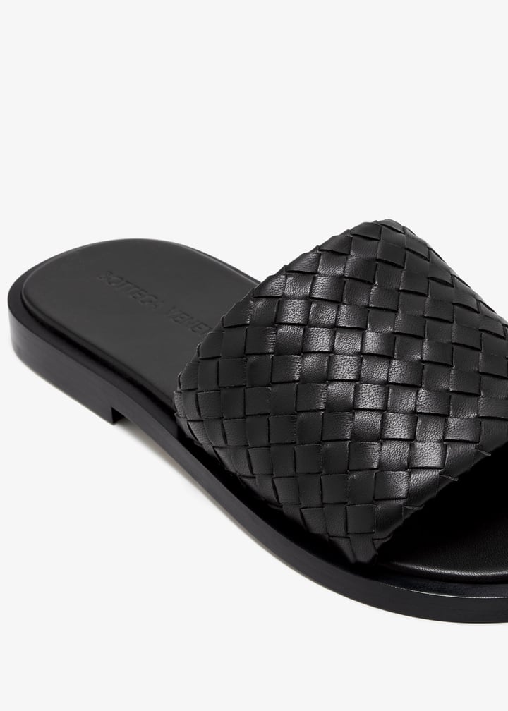 838348v2ed01000_3.jpg?ts=20250523042125