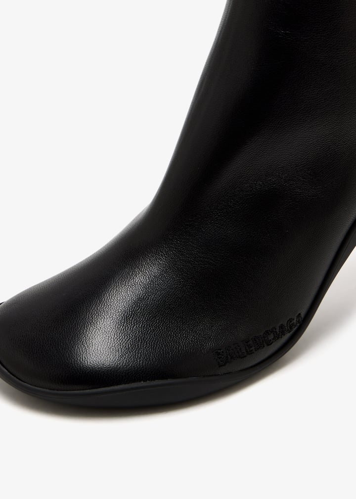 845468wbcw01000_5.jpg?ts=20250913030715