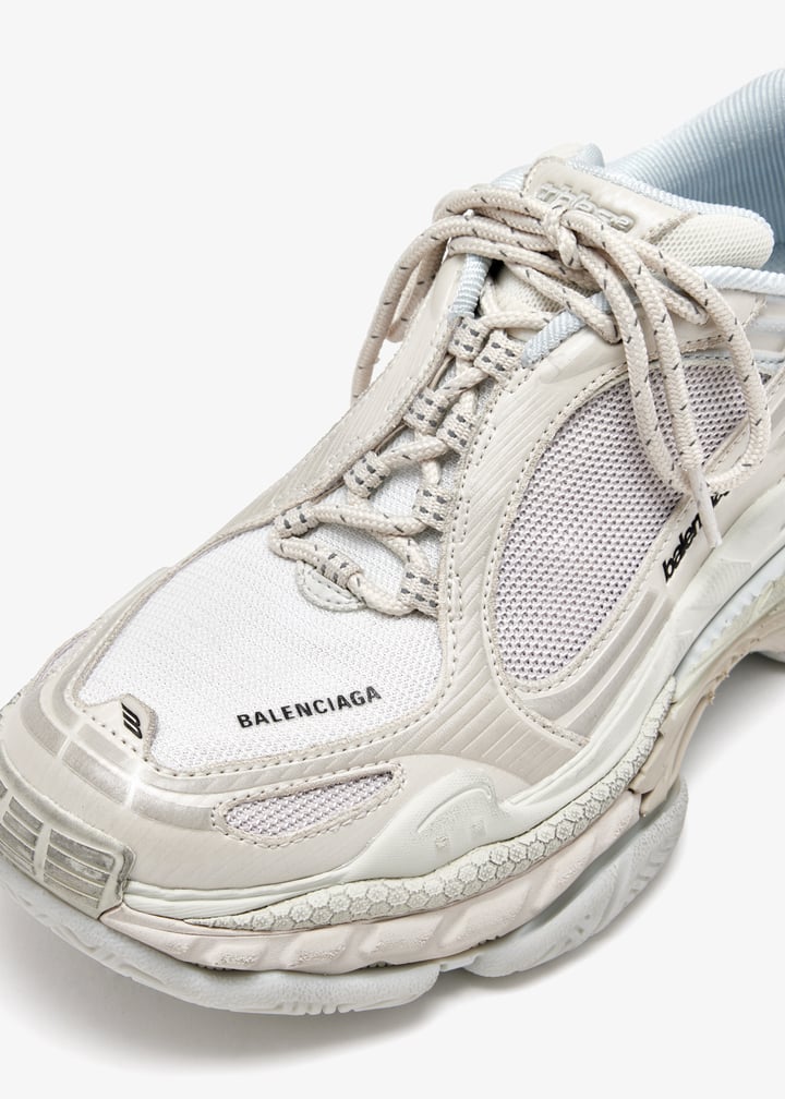 865851wtrs29191_5.jpg?ts=20260226045158