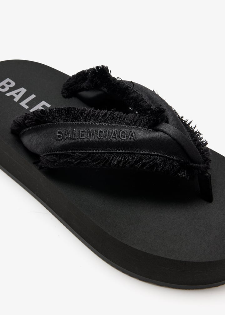 870111w0wm01000_5.jpg?ts=20260416112223