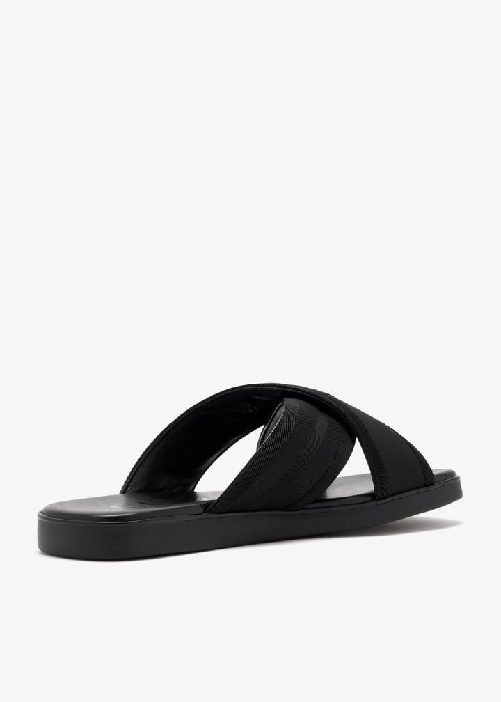 871677haaez1000_6.jpg?ts=20260325093052