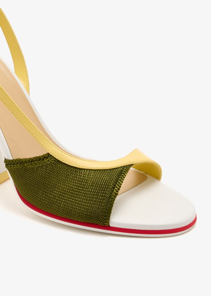 8x8929-awks-f1vo5_5.jpg?ts=20260330110807