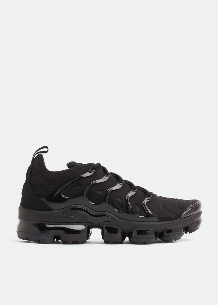 Air VaporMax Plus 'Triple Black' sneakers1