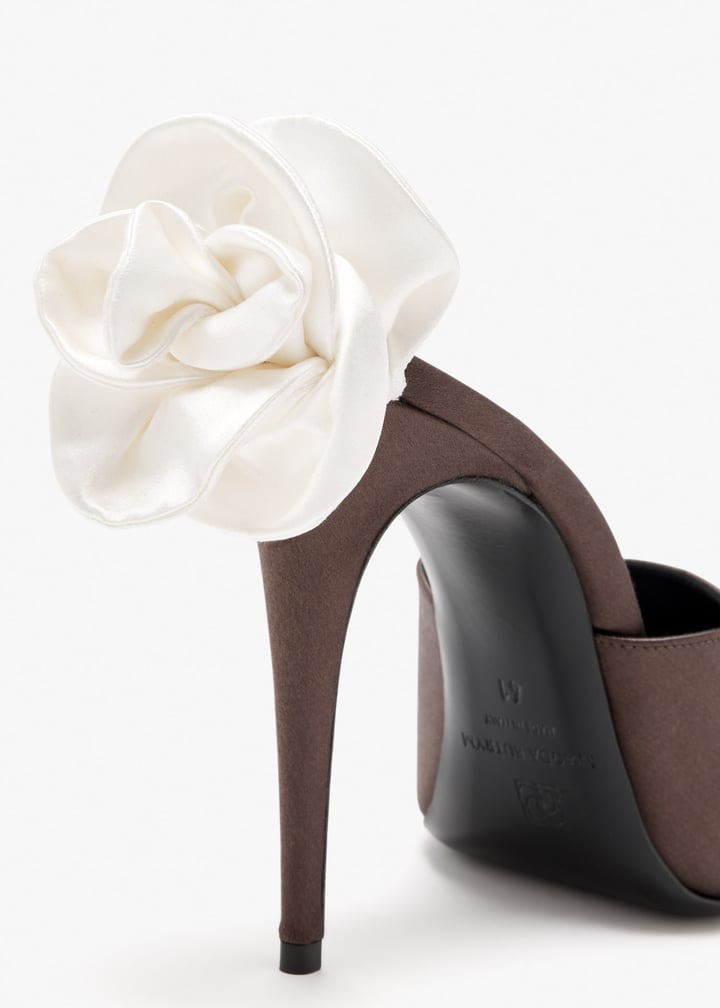 990426-brown_5.jpg?ts=20260117021122