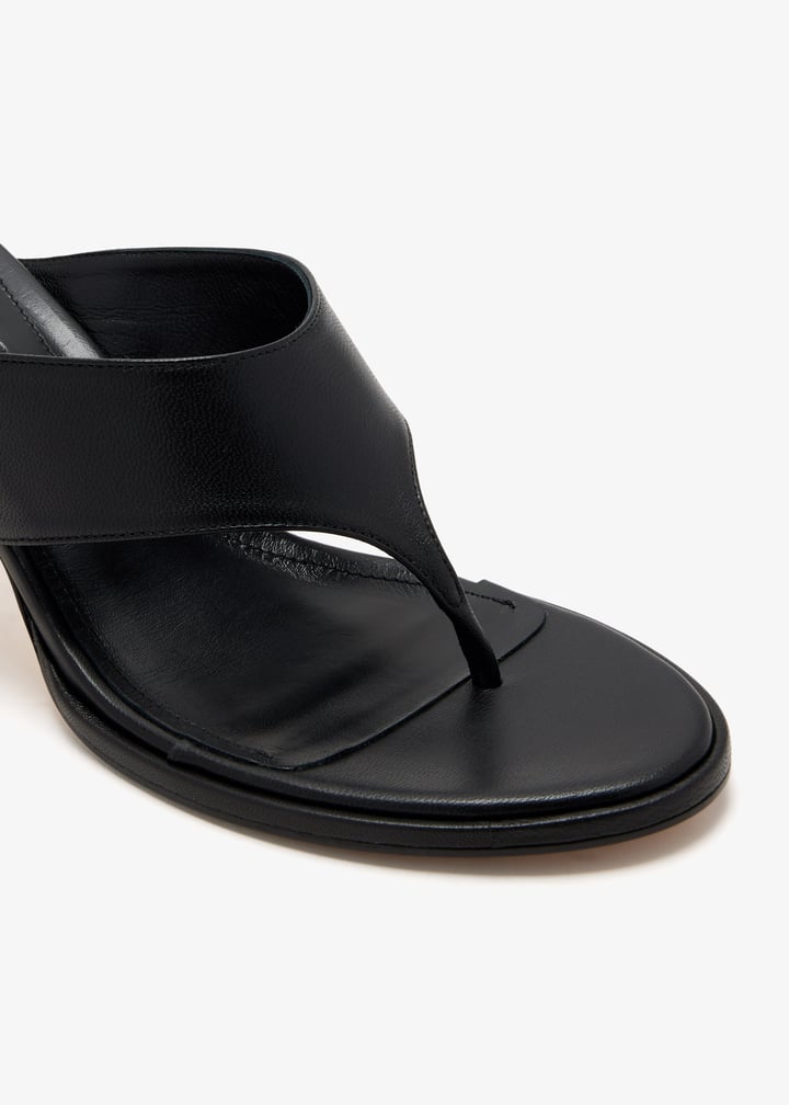 a11-hs0689001001-126-black_5.jpg?ts=20260224022626