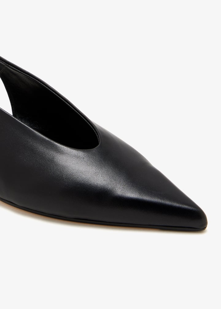 a11-pu0666001001-126-black_5.jpg?ts=20260116020610