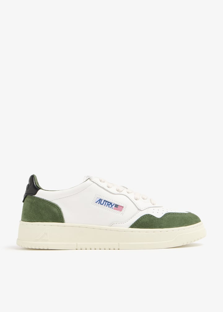 Autry Medalist low sneakers for Women - White in USA | Level