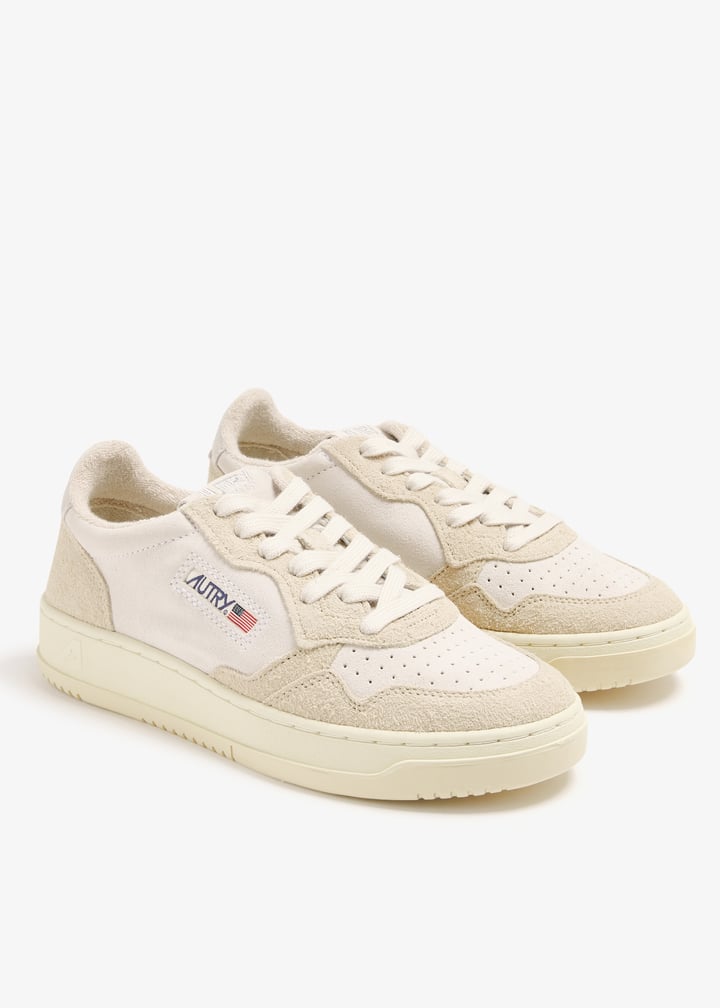 Autry Medalist low sneakers for Women - Beige in KSA | Level
