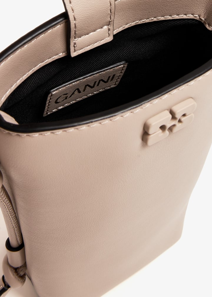 トートバッグ Ganni Bou Crossbody Bag - Ganni - Leather - Beige GANNI Bou Bag | An everyday icon designed with next-gen