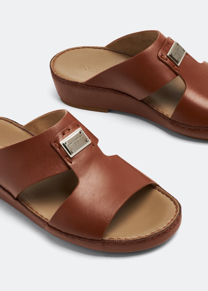 サンダル DOLCE  GABBANA Men Sandals A80492 AT44180024 Beige Dolce & Gabbana Sandales - Beige - Beige - Homme