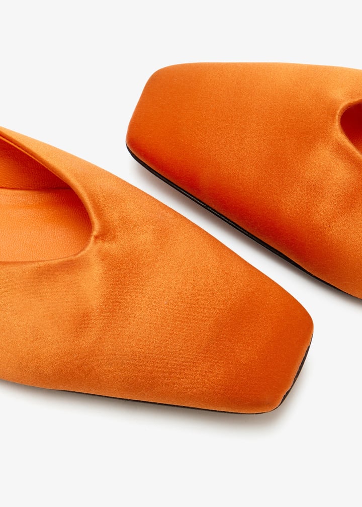 adelle-orange_5.jpg?ts=20251219024630