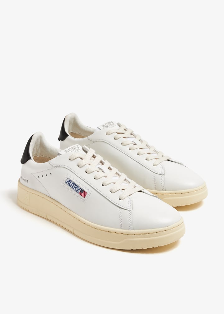 Autry Dallas low sneakers for Women - White in UAE | Level Shoes