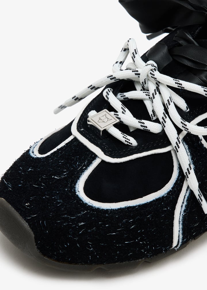 adored-00007_5.jpg?ts=20251120030056