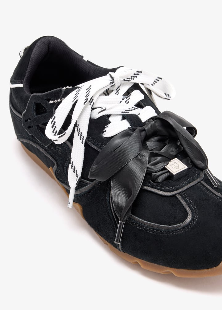 adored-00007_5.jpg?ts=20260411020603