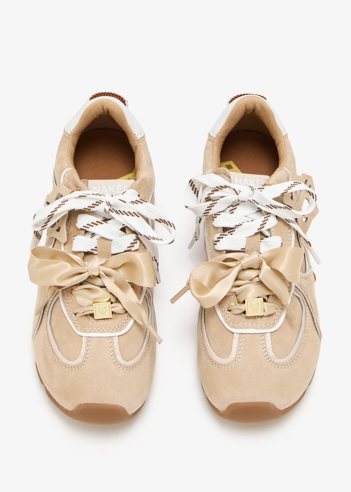 adored-00057_7.jpg?ts=20251118122940