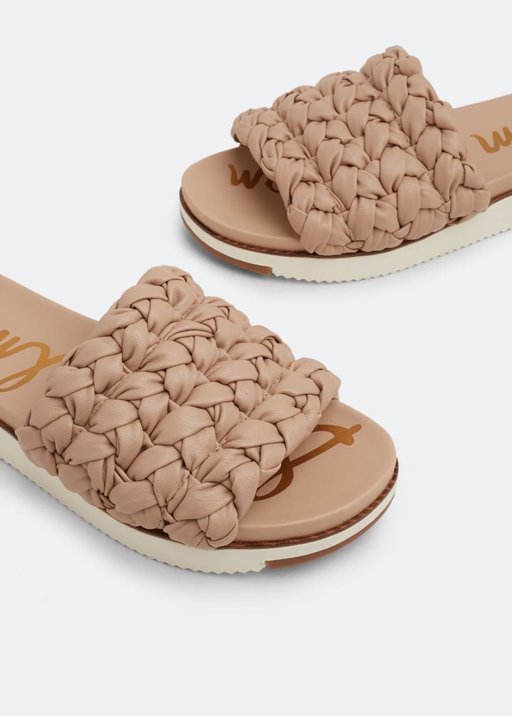 ainslie-desbei_3.jpg?ts=20220505183425