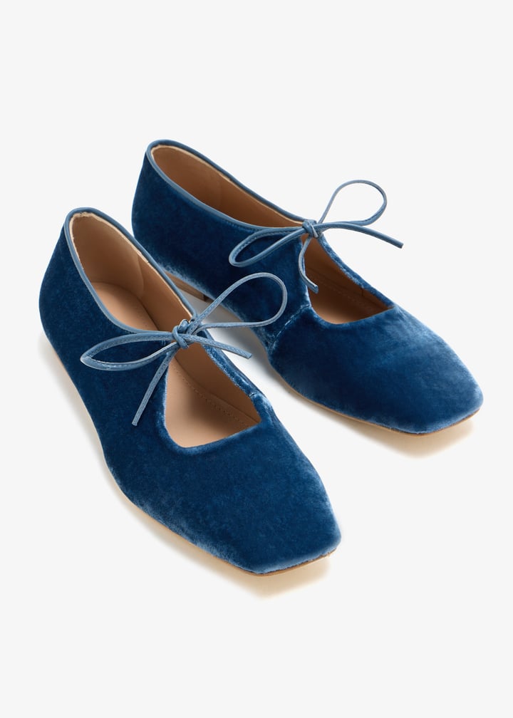 amelia-blue_7.jpg?ts=20251213021030