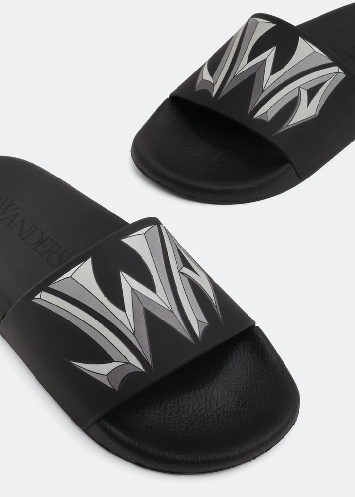 anm39505a-999_3.jpg?ts=20220705030509