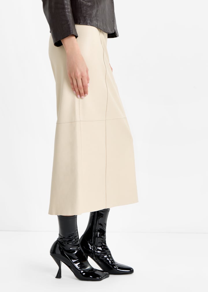 annie-blkptn_2.jpg?ts=20260108020034