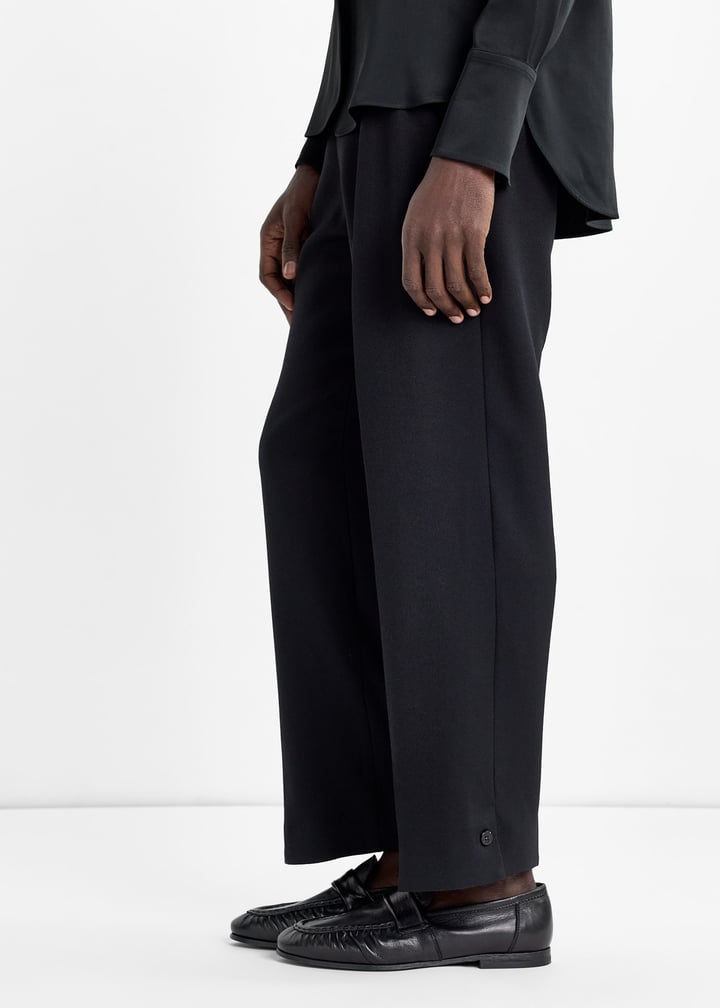 ar-u2104-nero_2.jpg?ts=20260228020600