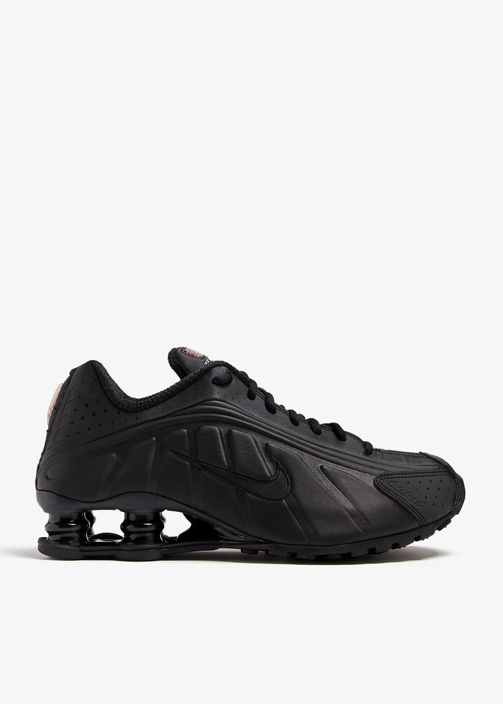 Nike★(W) Nike Shox R4 Black 2024★送料・関税込★ NIKE】 (W) SHOX R4 BLACK 2024 ナイキショックス【本物保証