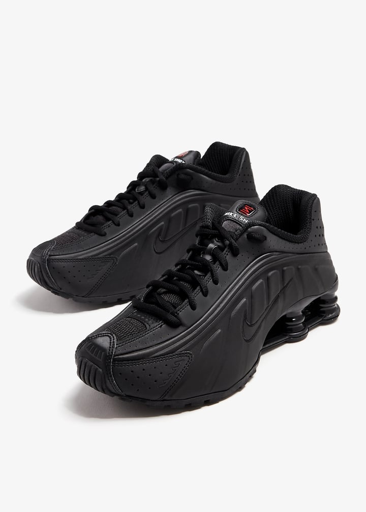 Nike★(W) Nike Shox R4 Black 2024★送料・関税込★ Nike Shox R4 sneakers for Women - Black in USA | Level Shoes