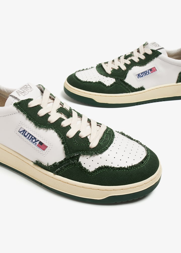 Autry Medalist low sneakers for Men - Green in USA | Level Shoes