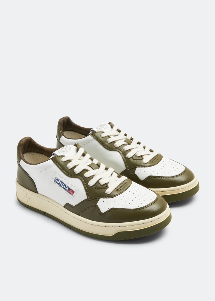 Autry Medalist low sneakers for Men - Green in UAE | Level Shoes