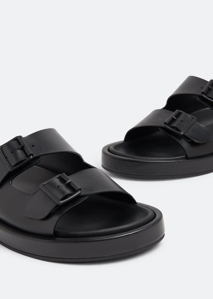 【関税込み】Block Henri Sandals - Ann Demeulemeester - Black ANN DEMEULEMEESTER Black Henri Sandals - Sandals - BeyondStyle