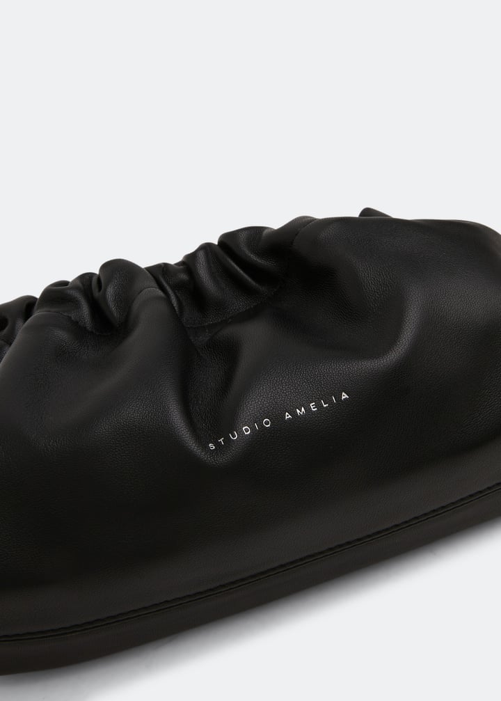 b1.1ltr-black_4.jpg?ts=20220505183441