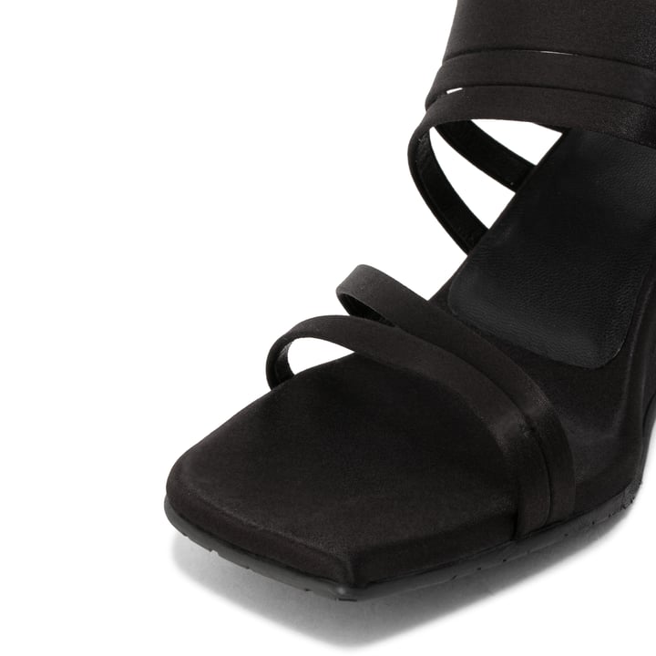 barbaria-blkstn_3.jpg?ts=20220505183451