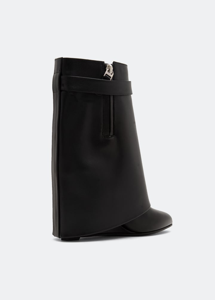 【関税&送料込】Givenchy Shark Lock Boots In Smooth Leather Shark Lock boots in leather | Givenchy CA | Givenchy