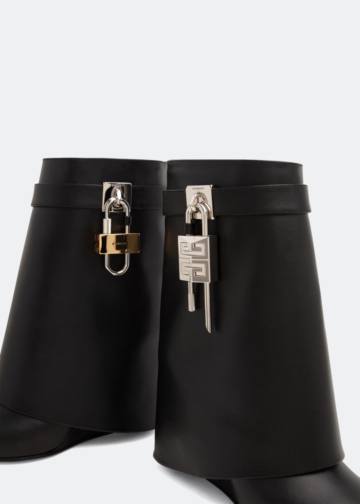 ブーツその他 Givenchy 'Shark Lock' Boots Shark Lock boots in leather in - black black | Givenchy US