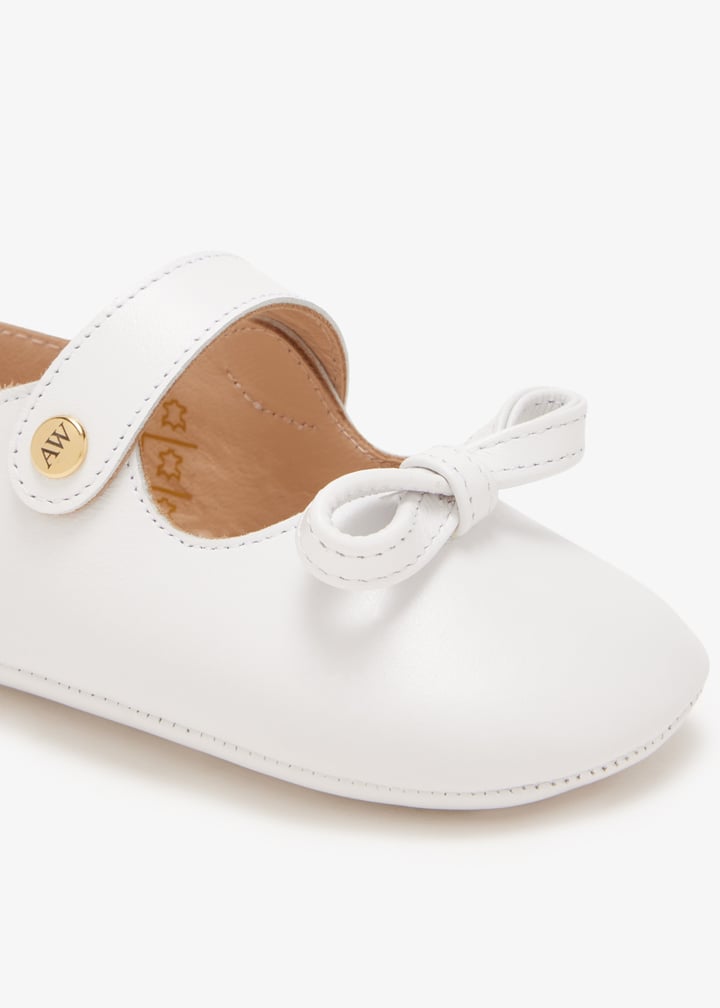 bebebown-white_5.jpg?ts=20260112104633