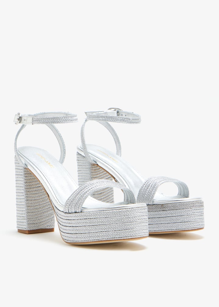 becka-slvraf_7.jpg?ts=20251216040048