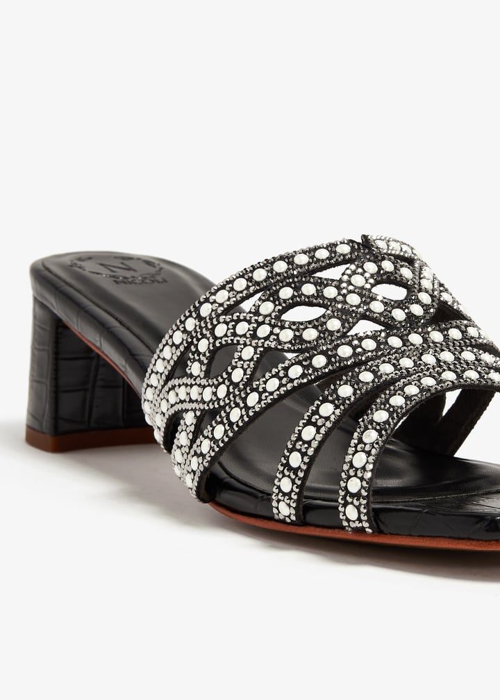 benat-black_5.jpg?ts=20240215034514