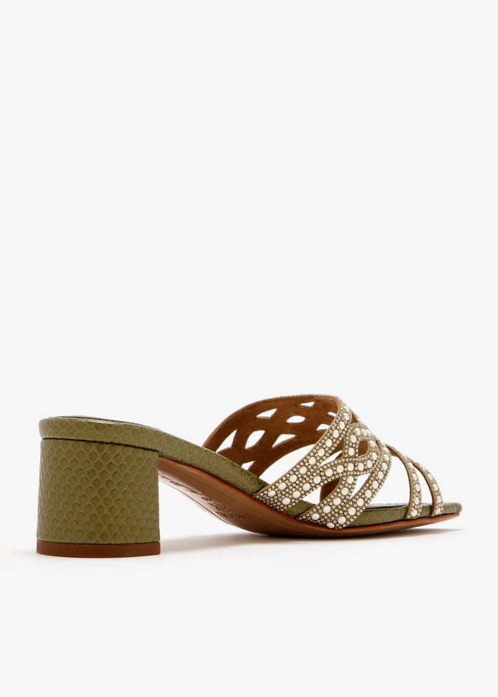 benat-khaki_6.jpg?ts=20241219030513