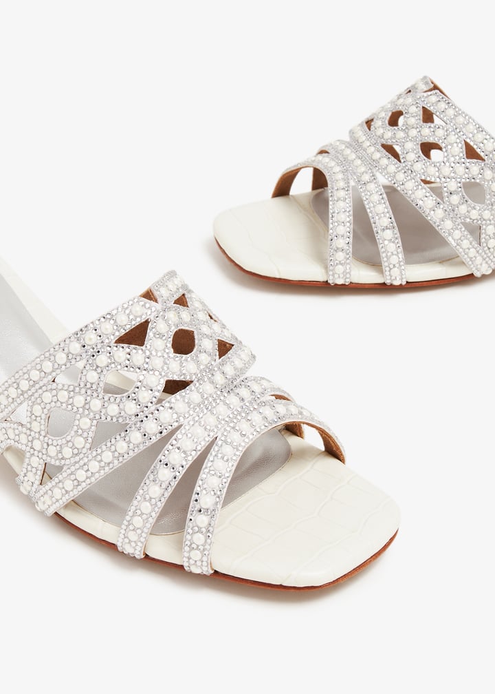 benat-white_5.jpg?ts=20240215034514