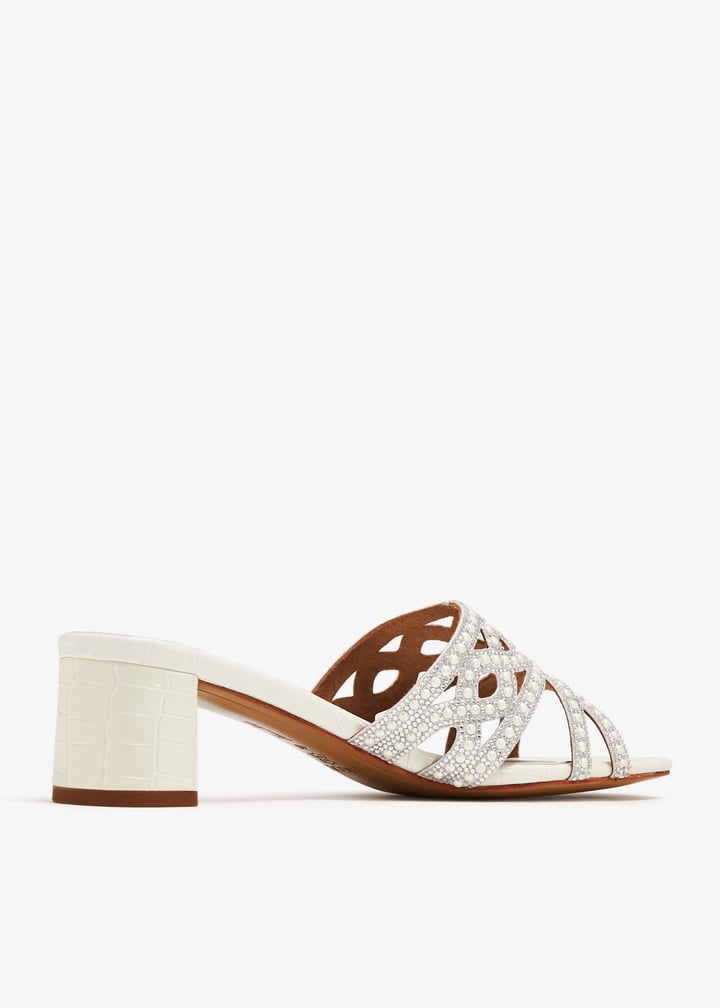 benat-white_6.jpg?ts=20251218111654