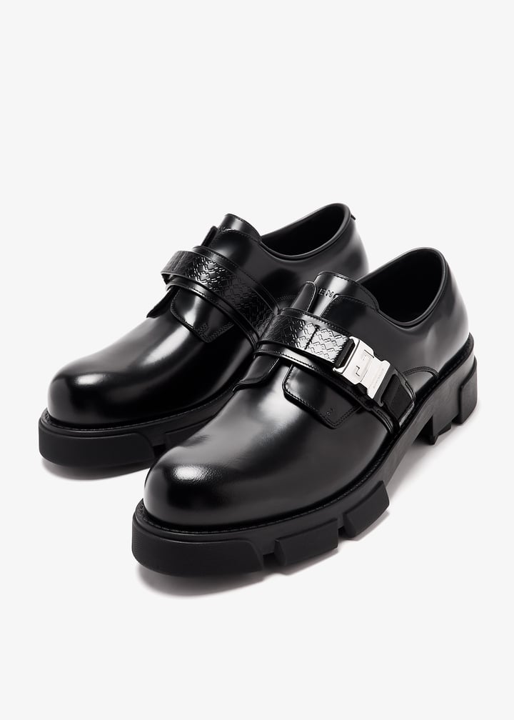 Givenchy Terra derby shoes for Men - Black in UAE | Level Shoes
