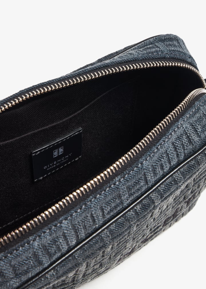 Givenchy G-Essentials camera bag for Men - Grey in UAE Givenchy G-Essentials camera bag for Men - Grey in UAE