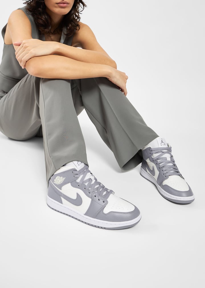 Nike Air Jordan 1 Mid 'Grey Sail' sneakers for Women - Grey