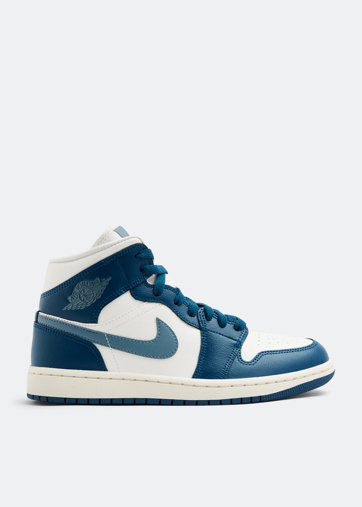シューズ(女性用) Nike Women's Air Jordan1 Mid\"FrenchBlue\" JORDAN BRAND WMNS AIR JORDAN 1 MID SE FRENCH BLUE/BLACK