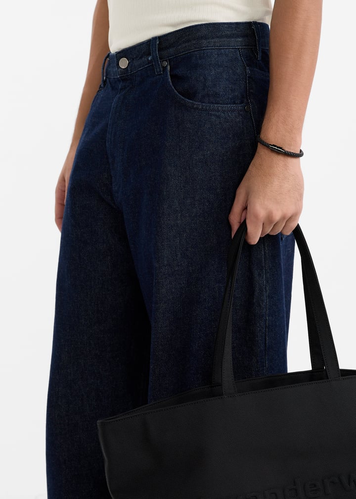 br24-bkg-black_2.jpg?ts=20250902030617