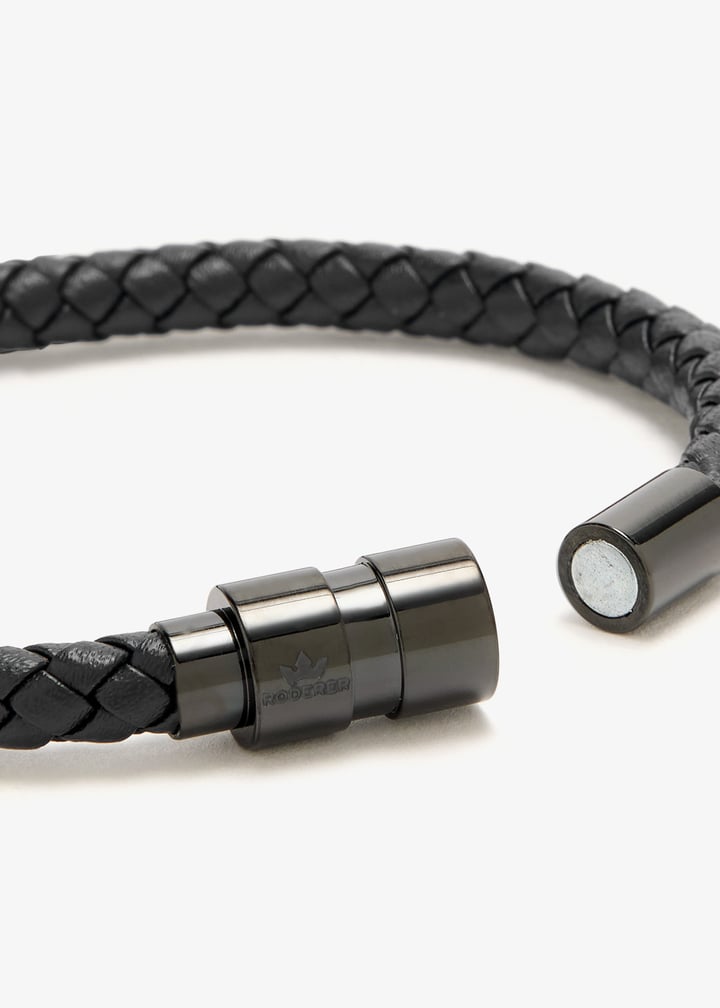 br24-bkg-black_5.jpg?ts=20250902030617