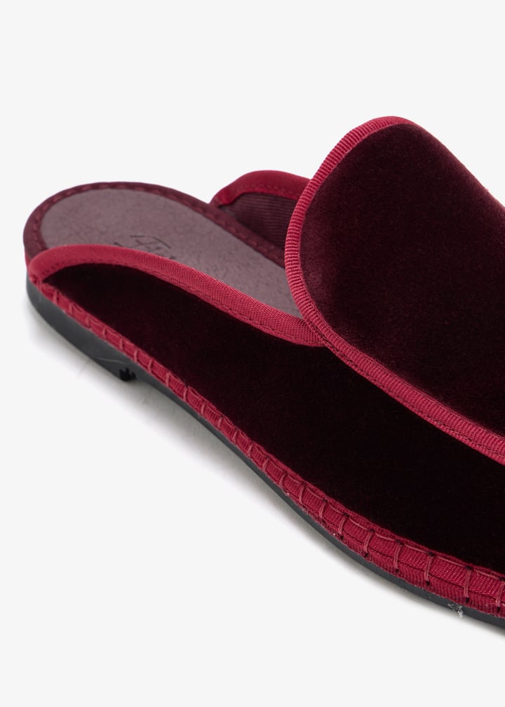 bruna-burgdy_5.jpg?ts=20251111123749