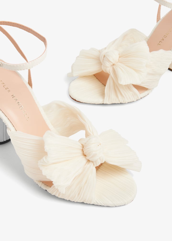 camellia-plfv-pearl_3.jpg?ts=20260401020534